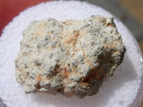 Grams 18x14x7mm as found - 2.53,