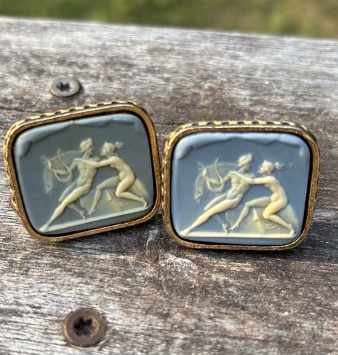 Vtg incolay cameo art cuff - cameo,